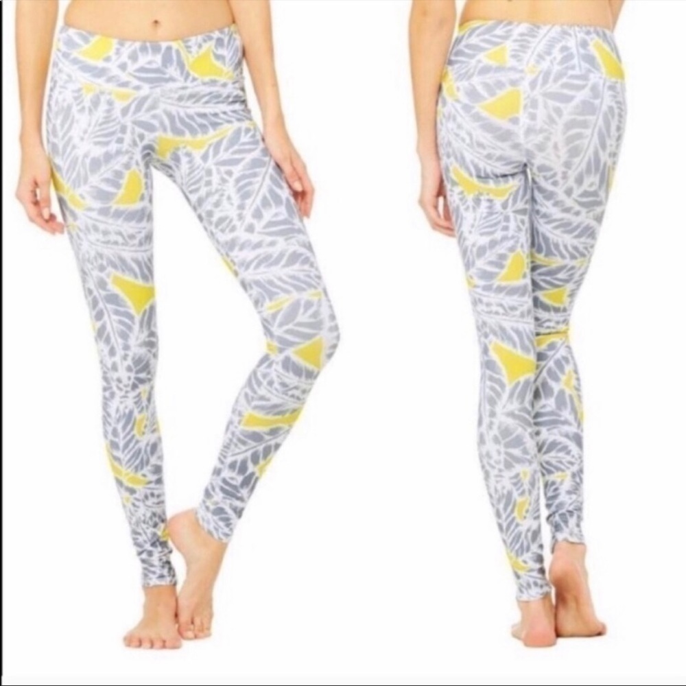ALO Airbrush Legging  Palm Springs Zest Yellow Gray Leaf Size XS